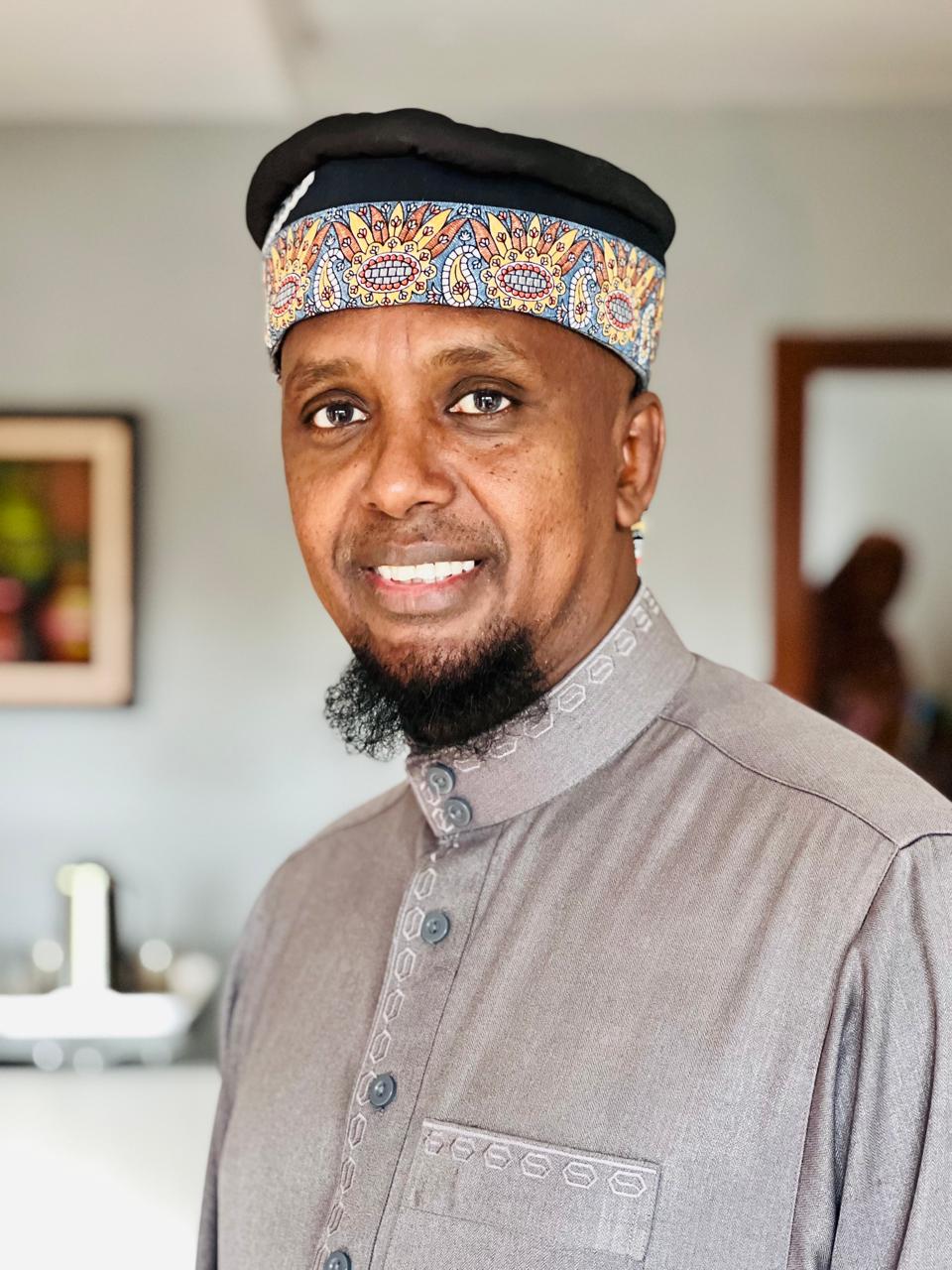 Sheikh Ahmad teaching